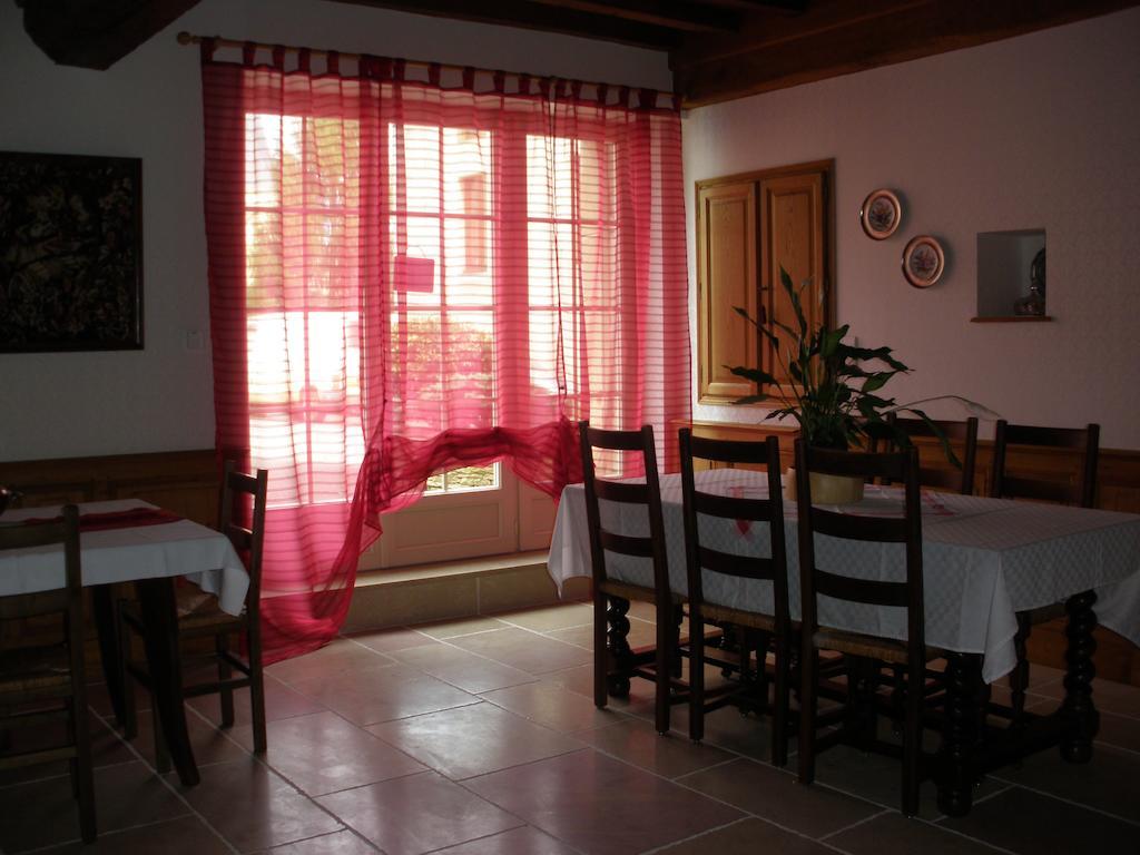 Logis Saint Martin Bed & Breakfast Magny-les-Villers Exterior photo