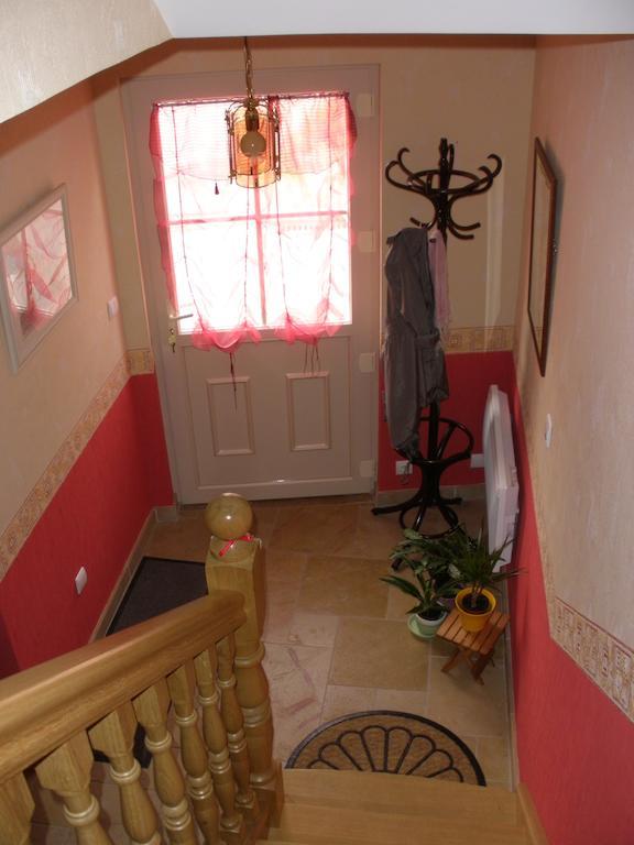 Logis Saint Martin Bed & Breakfast Magny-les-Villers Exterior photo