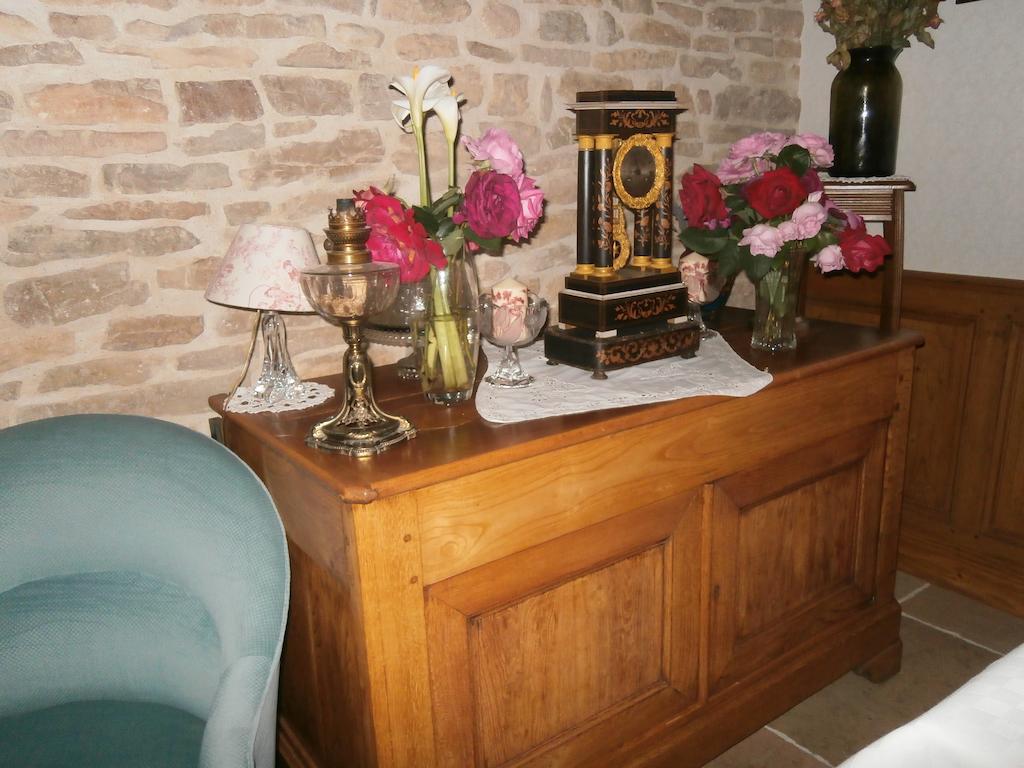 Logis Saint Martin Bed & Breakfast Magny-les-Villers Exterior photo